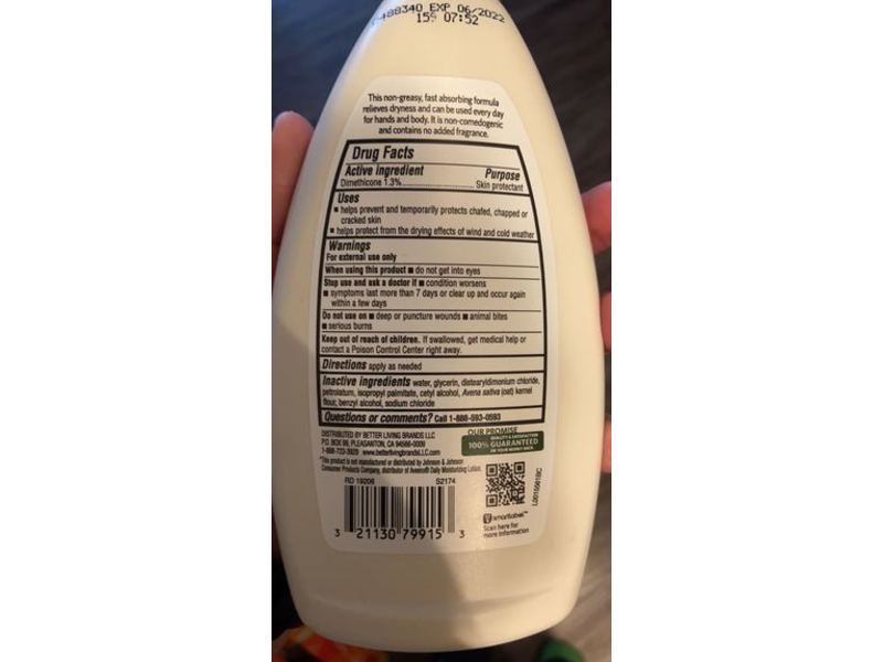 Signature Care Daily Moisturizing Lotion, Fragrance-Free, 12 fl oz/354 mL