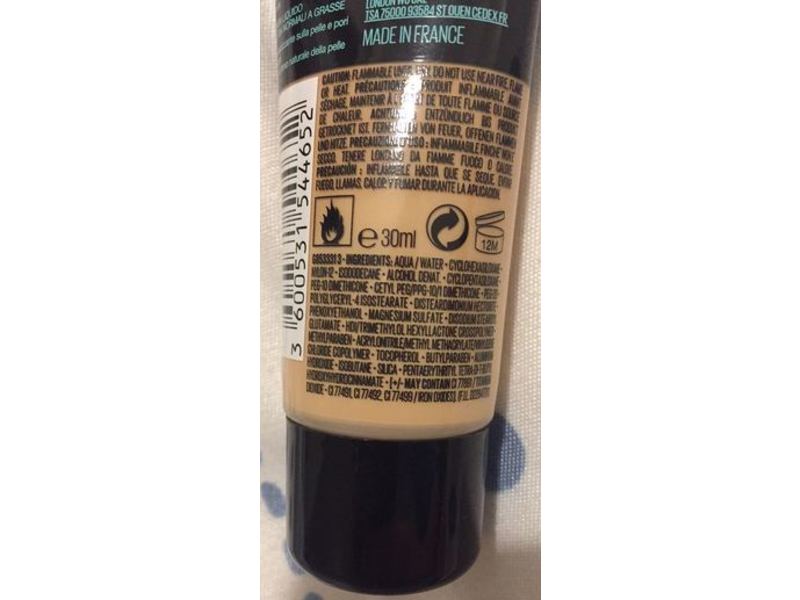 Maybelline New York Fit Me Matte + Poreless Foundation, 112 Soft Beige, 30 mL