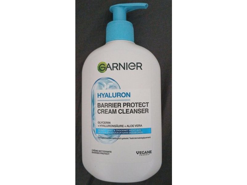 Garnier Hyaluron Barrier Protect Cream Cleanser, 250 mL
