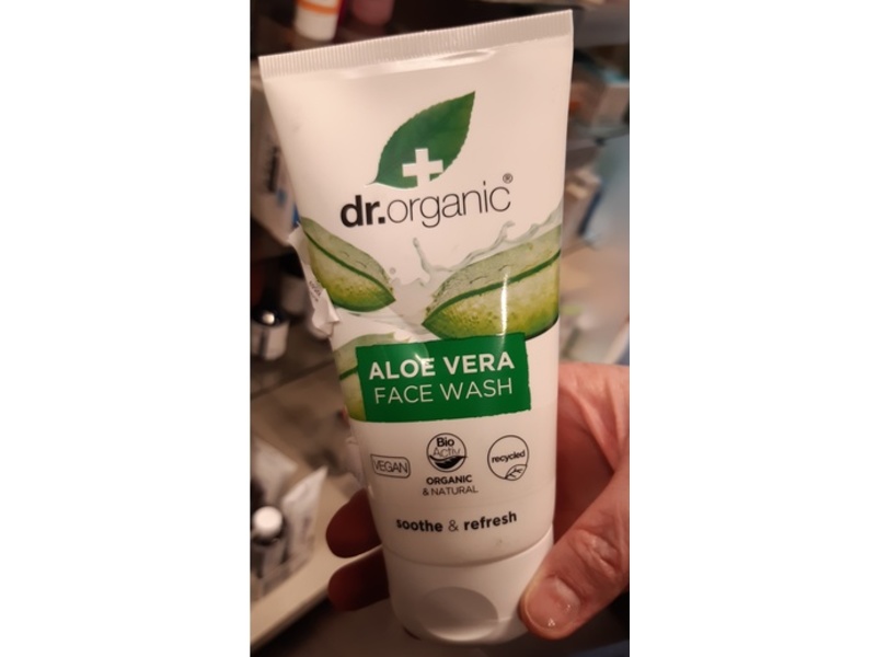 Dr. Organic Soothe & Refresh Face Wash, Aloe Vera, 150 mL
