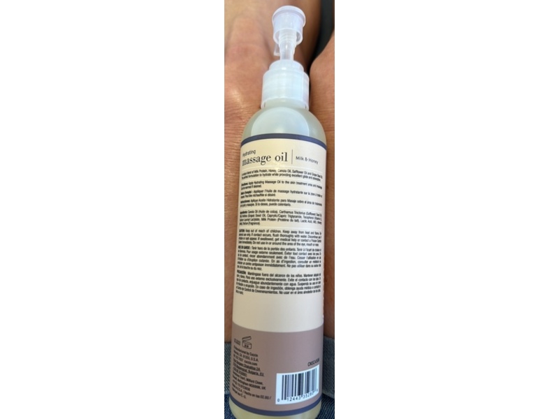 Cuccio Naturale Hydrating Massage Oil, Milk & Honey, 8 fl oz/237 mL
