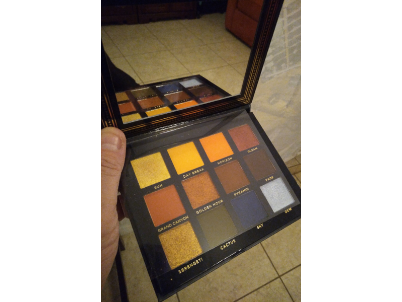 Ace Beaute Vintage Dawn Eyeshadow Palette