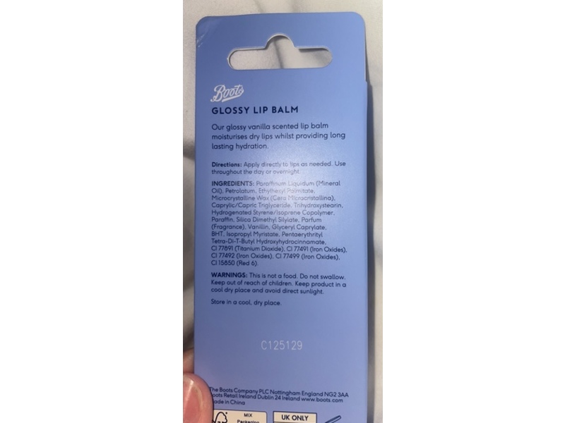 Boots Glossy Lip Balm, Vanilla, 15 g