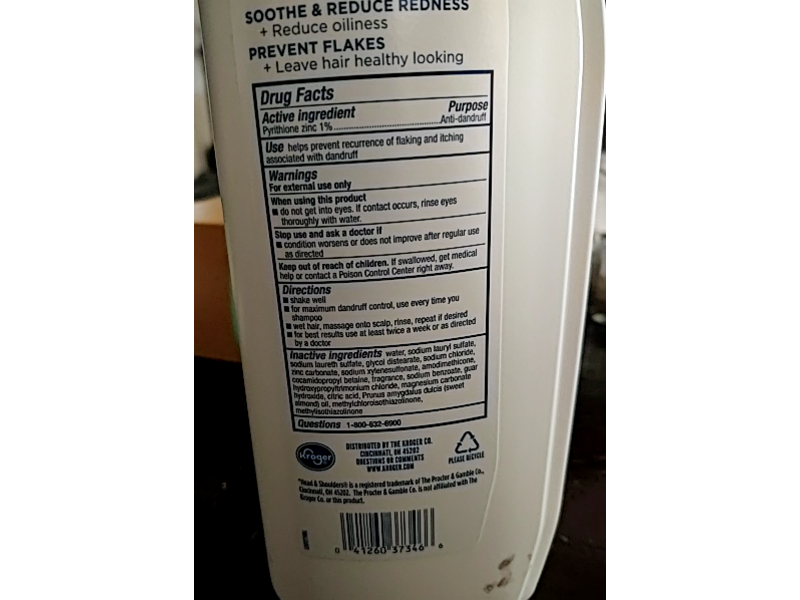 Kroger 2 In 1 Dandruff Shampoo+Conditioner, Almond Oil, 23.7 fl oz/700 mL