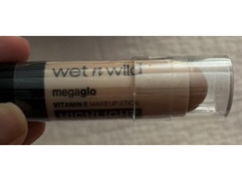 Wet N Wild MegaGlo Vitamin E Highlighter Stick, Glitzed Spell, 0.21 oz