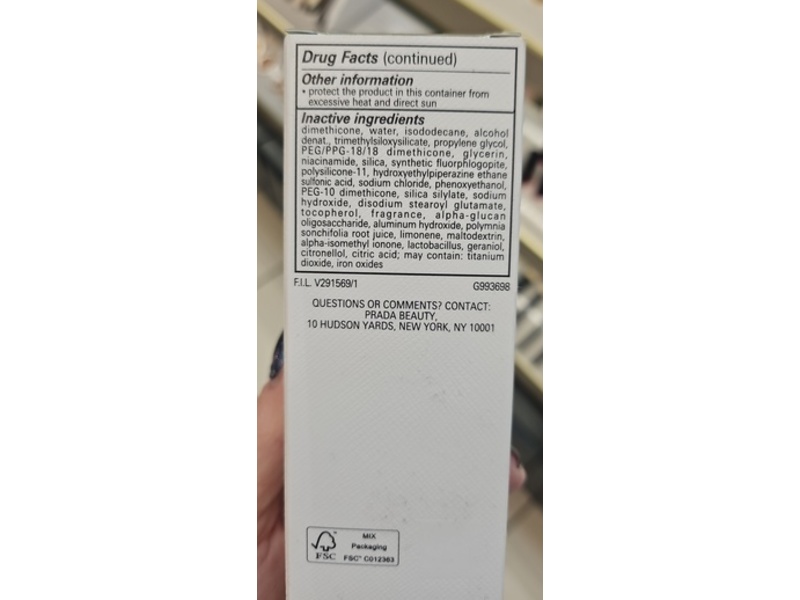 Prada Reveal Foundation, DW85, SPF 17, 1 fl oz/30 mL