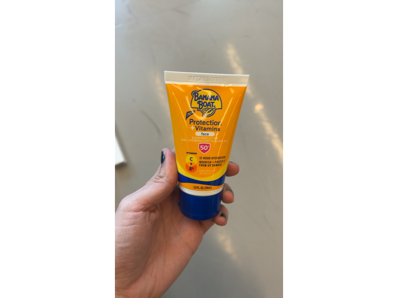 Banana Boat Protection + Vitamins Moisturizing Sunscreen Lotion, SPF 50, 2 oz