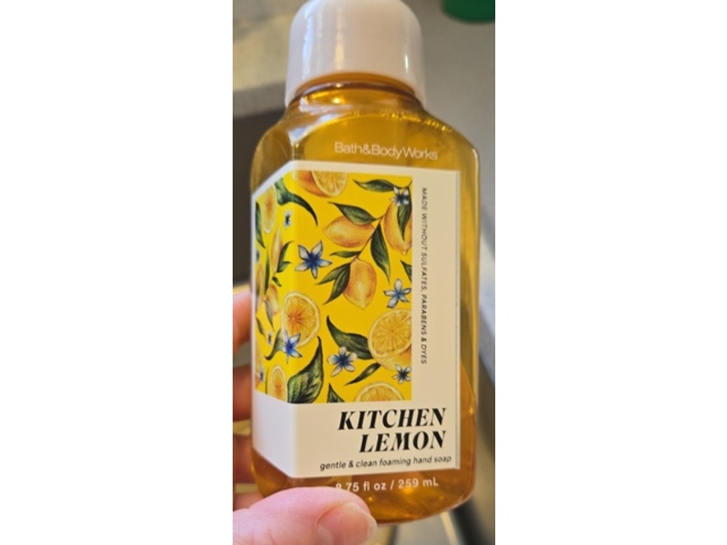 Bath & Body Works Gentle & Clean Foaming Hand Soap, Kitchen Lemon, 8.75 fl oz/259mL