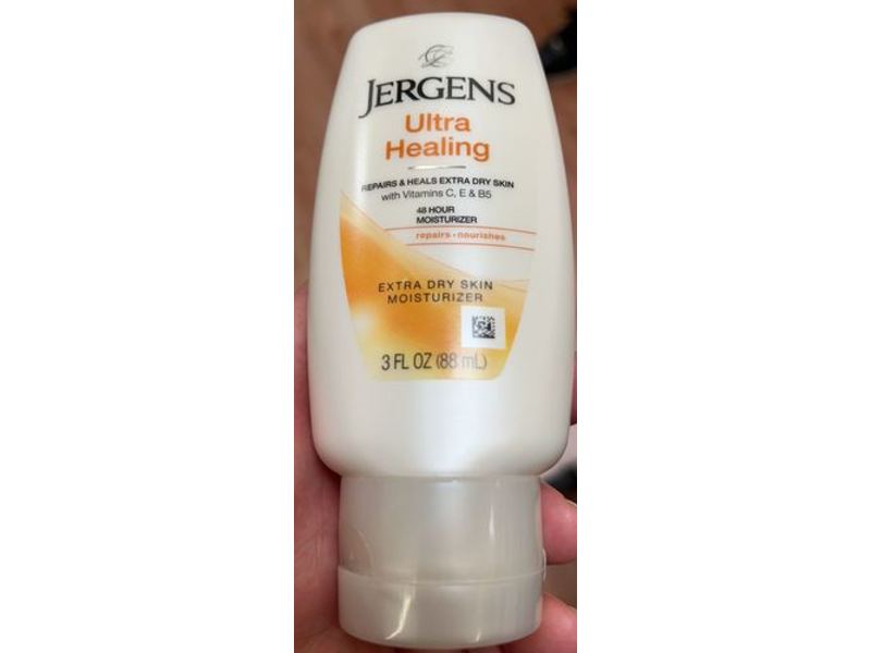Jergens Ultra Healing Extra Dry Skin Moisturizer, Vitamin C, E & B5, 3 fl oz/88 mL