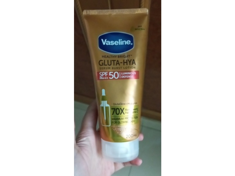 Vaseline Healthy Bright Gluta-Hya Serum Burst Lotion, SPF 50 PA+++, 200 mL