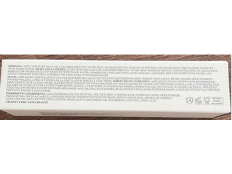 Victoria Beckham Daily Oil Cleanser, 3.38 fl oz/100 mL