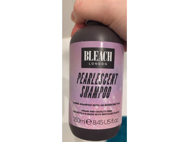 Bleach London Pearlescent Shampoo, 8.45 fl oz/250 mL