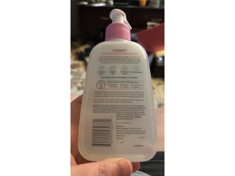 Cetaphil Nourishing Oil To Foam Cleanser, 8 fl oz/237 mL
