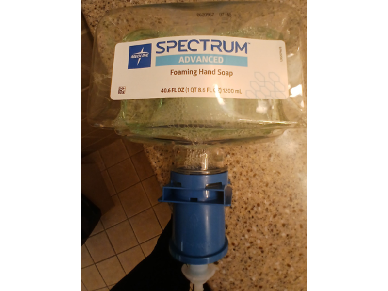 Medline Spectrum Advanced Foaming Hand Soap, 40.6 fl oz/1200 mL