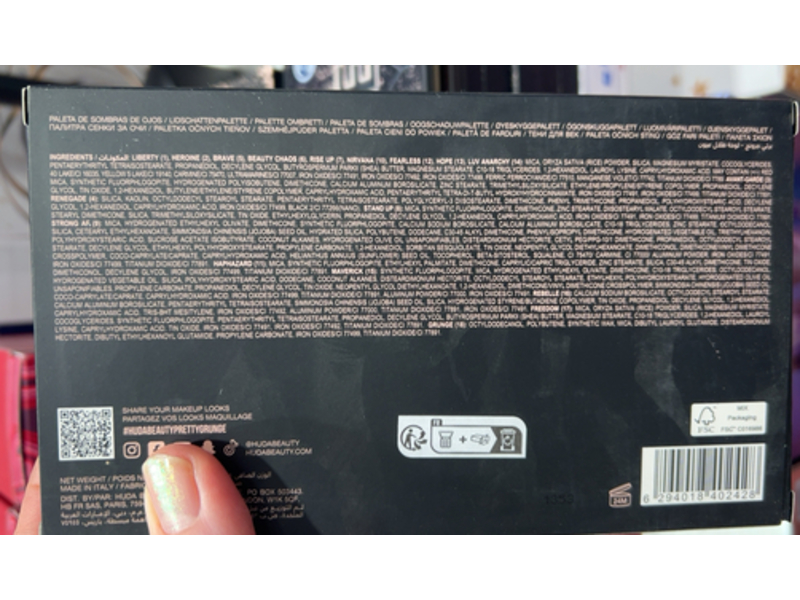 Huda Beauty Eyeshadow Palette, Pretty Grunge, 0.59 oz/16.8 g