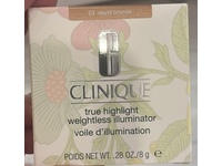 Clinique True Highlight Weightless Illuminator Highlighter, 03 Daylit Bronze, 0,28 oz/8 g - thumbnail 2