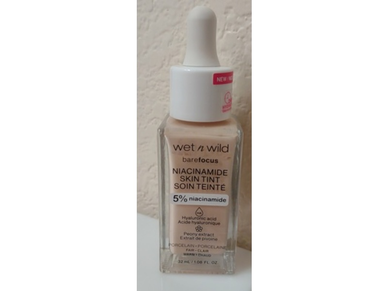 wet n wild Bare Focus Niacinamide Skin Tint, Porcelain, 2.08 fl oz/32 mL