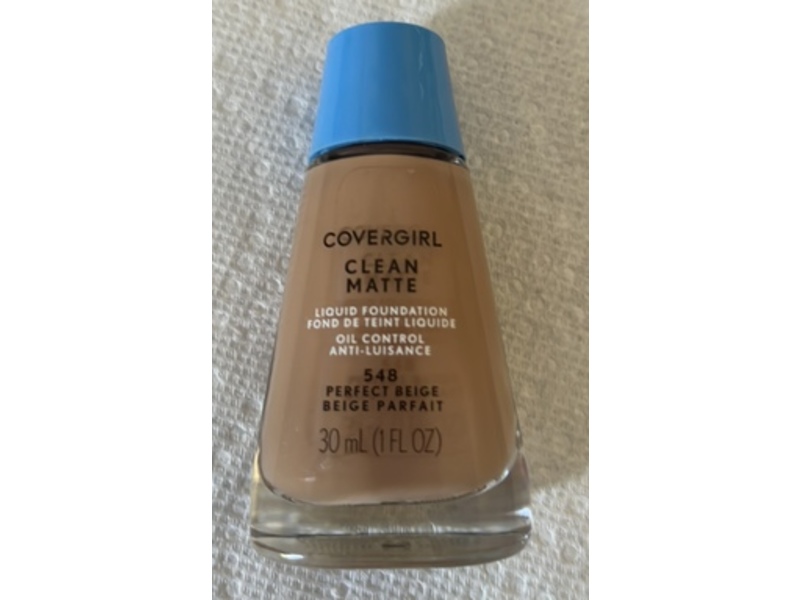 CoverGirl Clean Matte Liquid Foundation, 548 Perfect Beige, 1 fl oz/30 mL