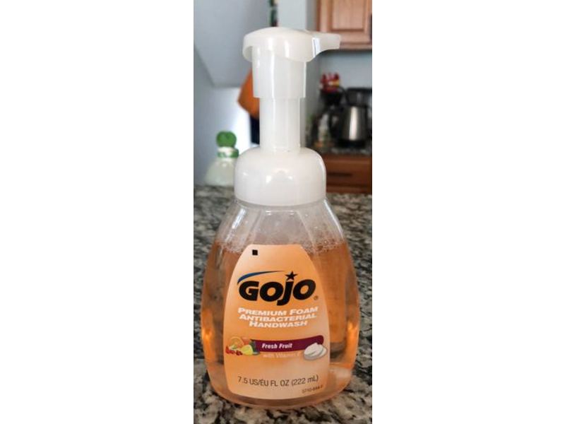 Gojo Foam Antibacterial Handwash, Fresh Fruit, 7.5 fl oz/222 mL