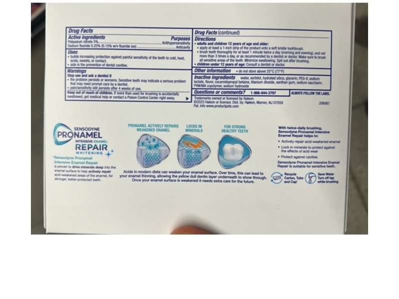 Sensodyne Pronamel Intensive Enamel Repair Whitening Toothpaste, Arctic Breeze, 3.4 oz/96.4 g, 3 Pack