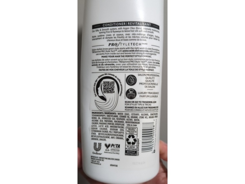 TRESemme Silky & Smooth Conditioner, Argan Oil, 28 fl oz/828 mL