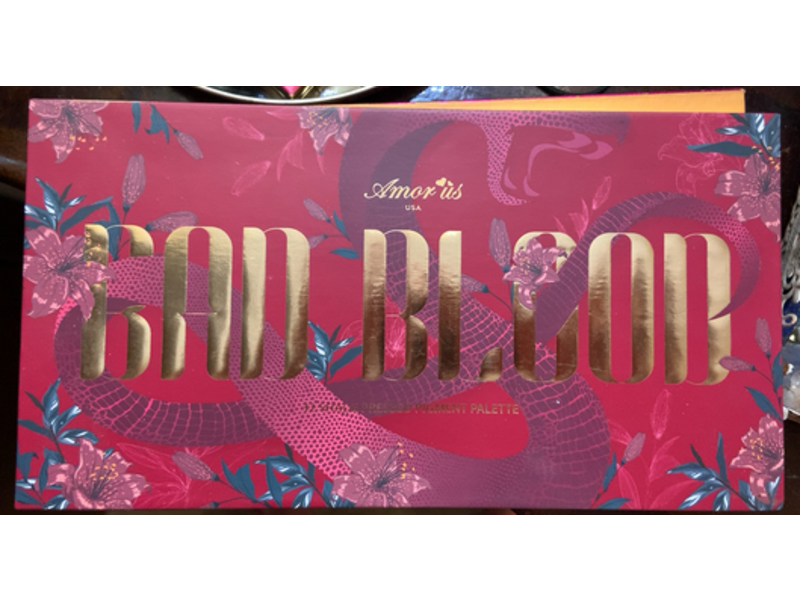 Amor Us Pressed Pigment Palette, Bad Blood