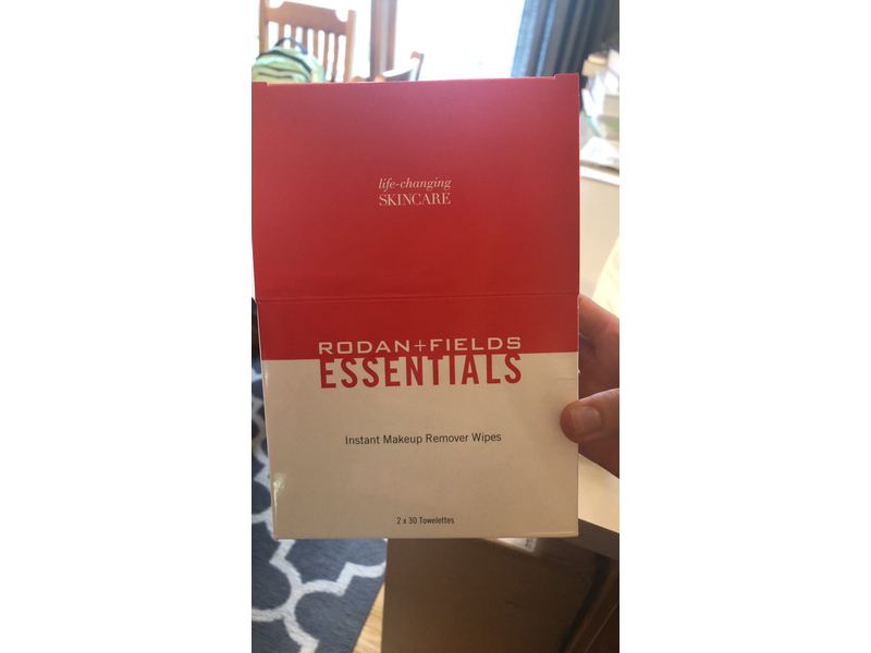 rodan fields makeup wipes
