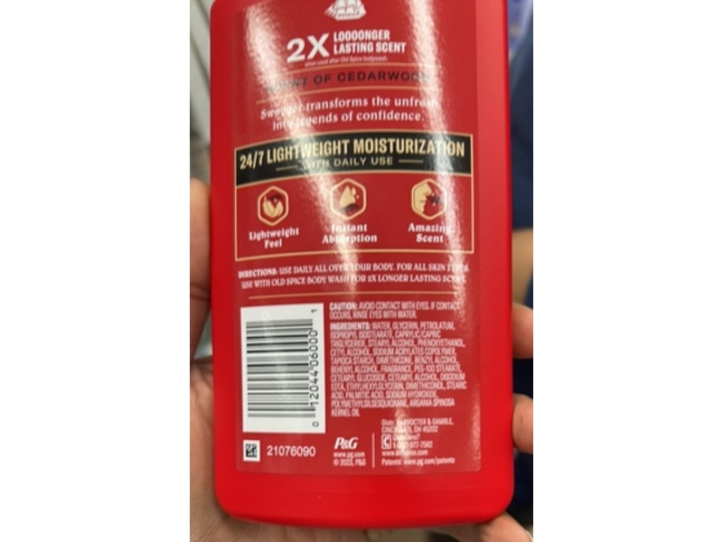 Old Spice Lightweight Moisturization Swagger Sniffworthy Lotion, Cedarwood, 16 fl oz/473 mL