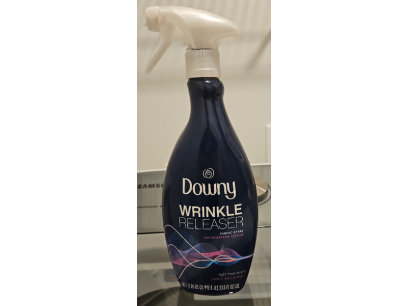 Downy Wrinkle Releaser Fabric Spray, Light Fresh, 33.8 fl oz/1 L, Pack Of 2
