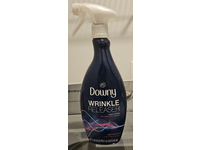 Downy Wrinkle Releaser Fabric Spray, Light Fresh, 33.8 fl oz/1 L, Pack Of 2 - Image 5
