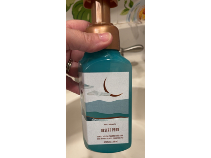 Bath & Body Works Gentle + Clean Foaming Hand Soap, Desert Pear, 8.75 fl oz/259 mL