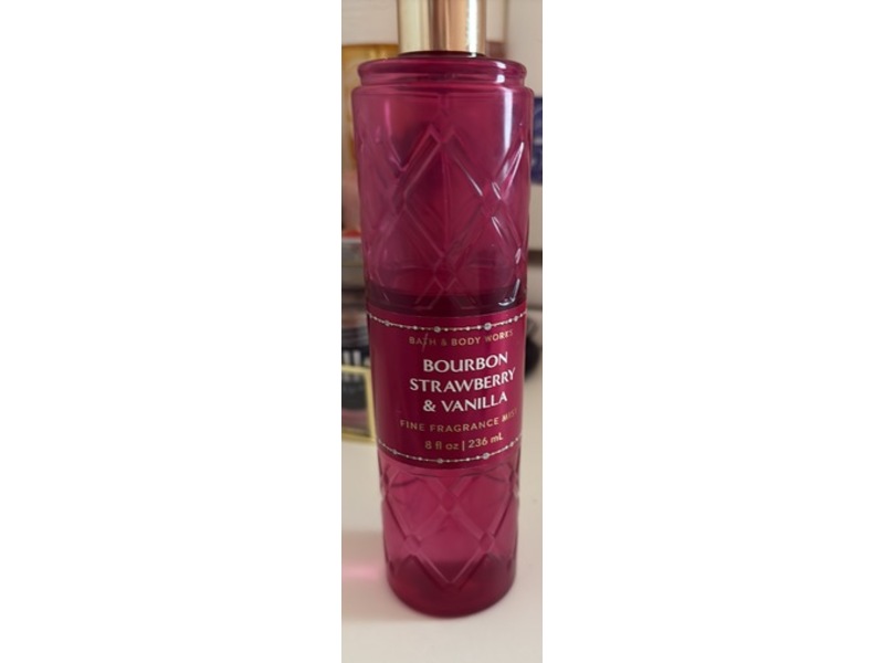 Bath & Body Works Fine Fragrance Mist, Bourbon Strawberry & Vanilla, 8 fl oz/236 mL