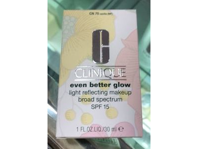 CLINIQUE even better glow SPF15 : Clinique Even Better Makeup Liquid Foundation SPF 15