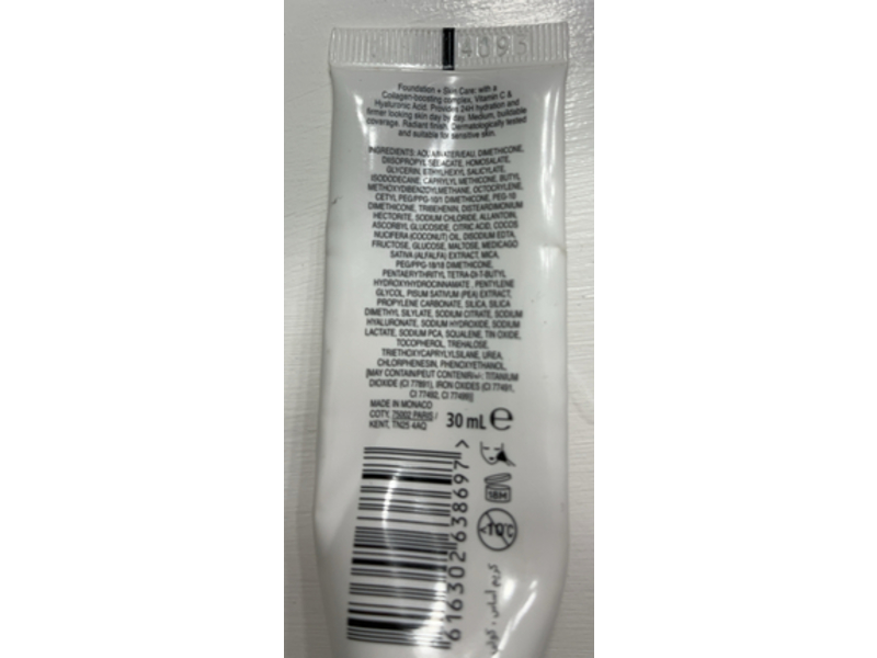 Max Factor Miracle Pure Skin-Improving Foundation, 40 Light Ivory, SPF 30 PA+++, 30 mL