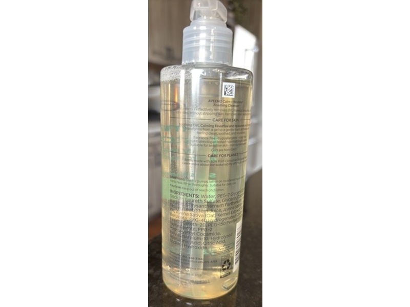 Aveeno Calm + Restore Foaming Cleanser, 7.8 fl oz/232 mL