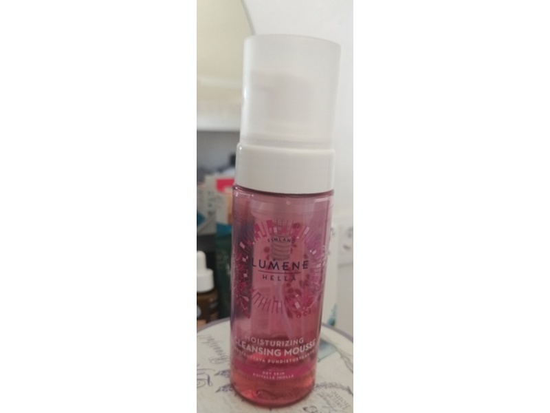 Lumene Hella Moisturizing Cleansing Mousse, 150 mL