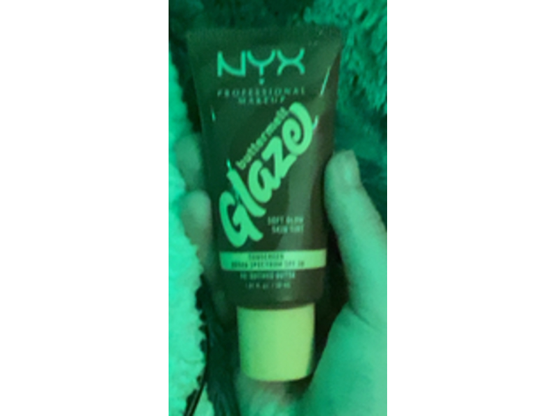 Nyx Professional Makeup Buttermelt Glaze Soft Glow Skin Tint, SPF 30, 08 Nutmeg Butta, 1.01 fl oz/30 mL