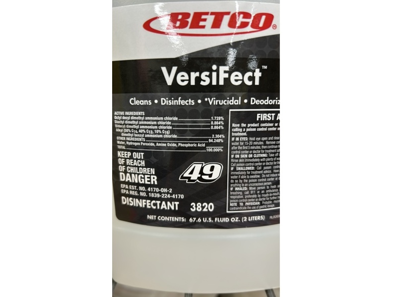 Betco VersiFect Disinfectant, 67.2 fl oz/2L