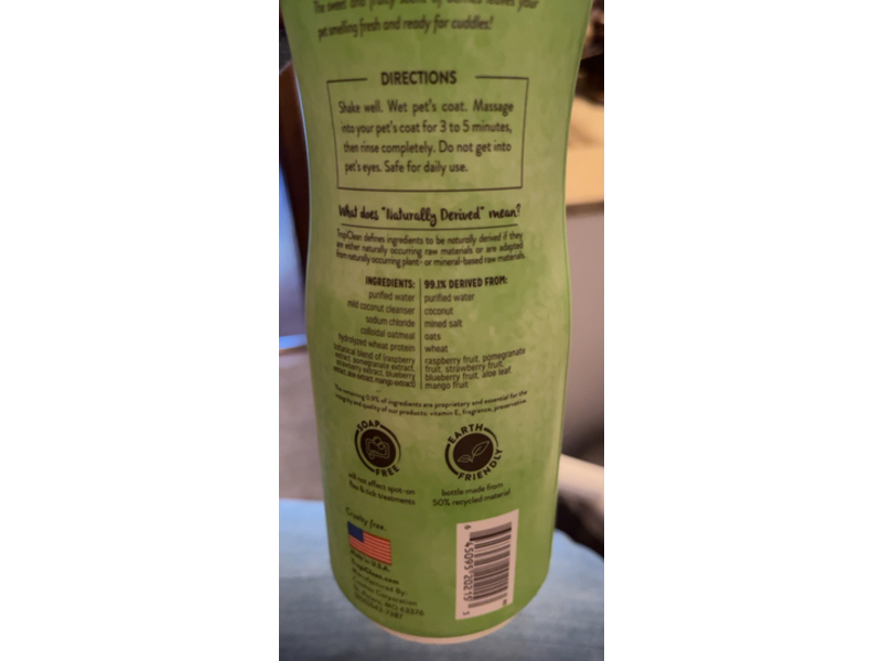 TropiClean Deep Cleansing Pet Shampoo, Berry & Coconut, 20 fl oz/592 mL