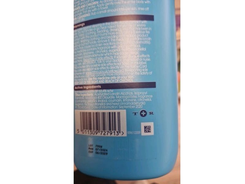 Oilatum Light Liquid Paraffin Emollient, 500 mL