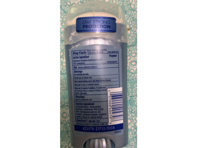 Secret Platinum Invisible Solid Antiperspirant & Deodorant, Velvet Powder,2.6 oz/73 g