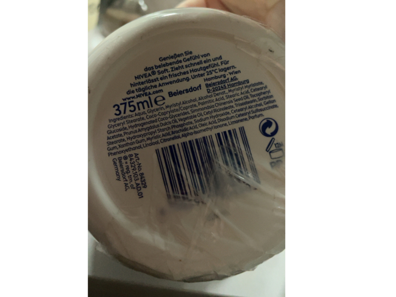 Nivea Soft moisturizer, Vitamin E, 375 mL