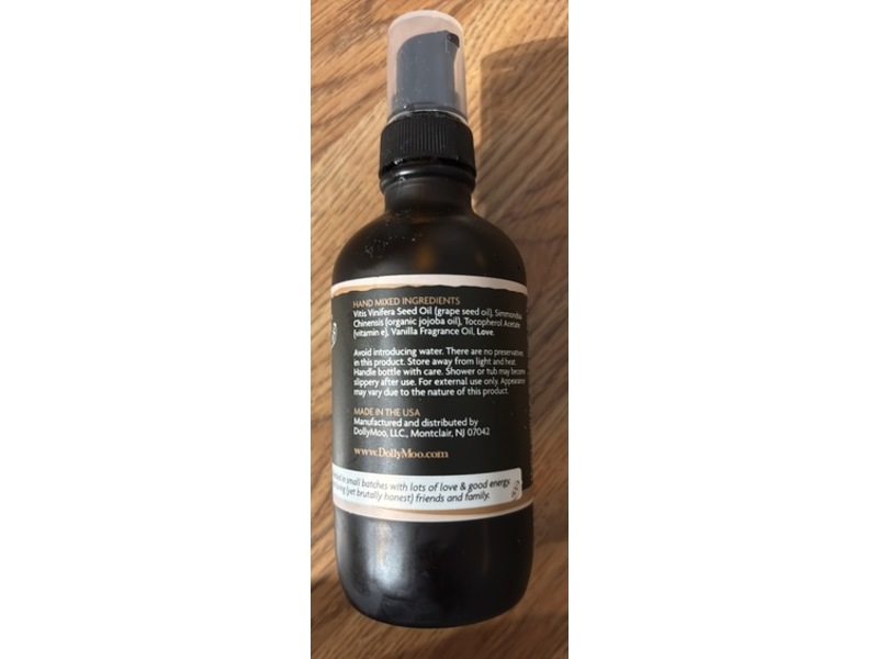 DollyMoo Body Oil, Vanilla, 4 fl oz/118 mL