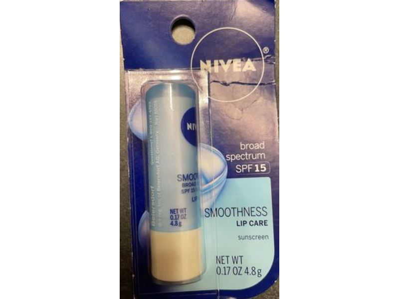 Nivea Smoothness Lip Care Sunscreen, SPF 15, 0.17 oz/4.8 g