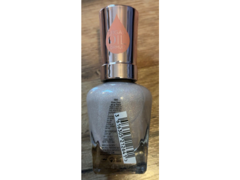 Sally Hansen Color Therapy Nail Polish, One Day At A Time, 0.5 fl oz/4.7 mL