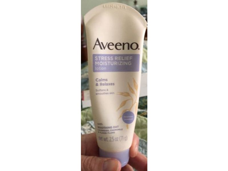 Aveeno Stress Relief Moisturizing Body Lotion, Calms & Relaxes, Lavender Scent, 2.5 fl oz/71 g