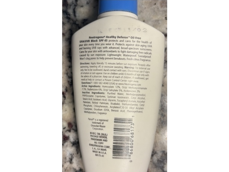 Neutrogena Healthy Defense Oil-Free Sun Care, SPF 45, 4 fl oz/118 mL