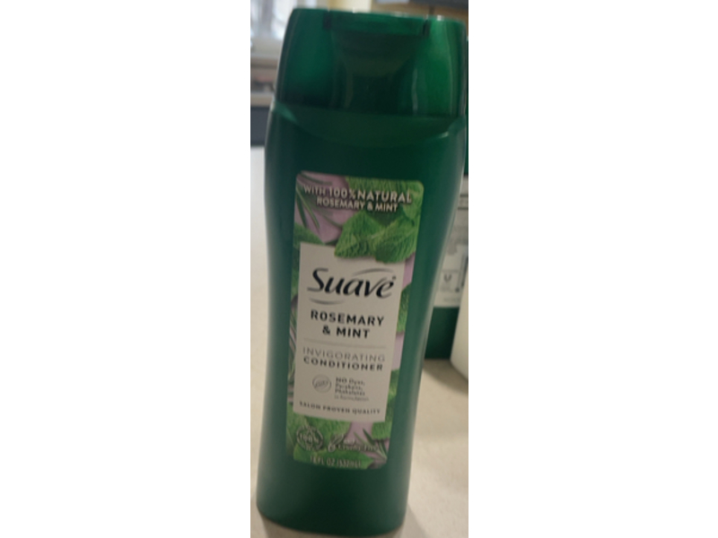 Suave Professionals Invigorating Conditioner, Rosemary + Mint, 18 fl oz/532 mL
