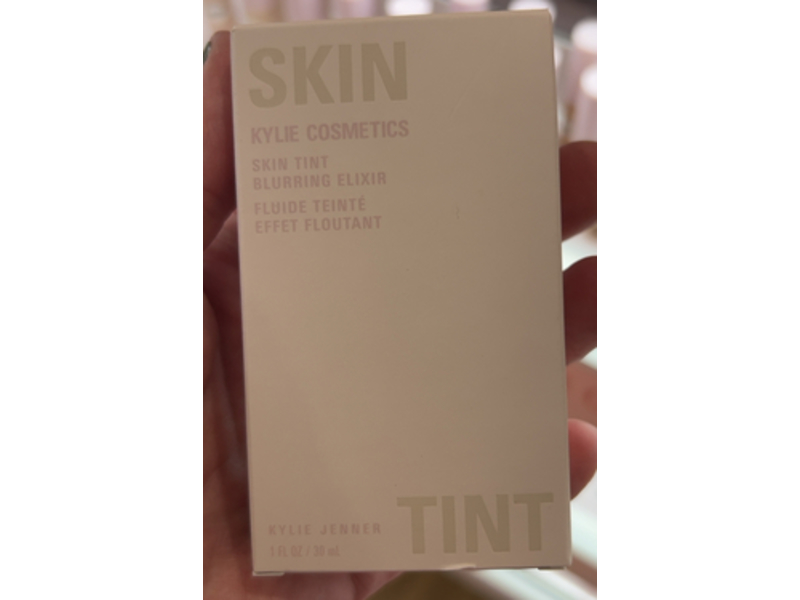 Kylie Cosmetics Skin Tint Blurring Elixir, 2W, 1 fl oz/30 mL