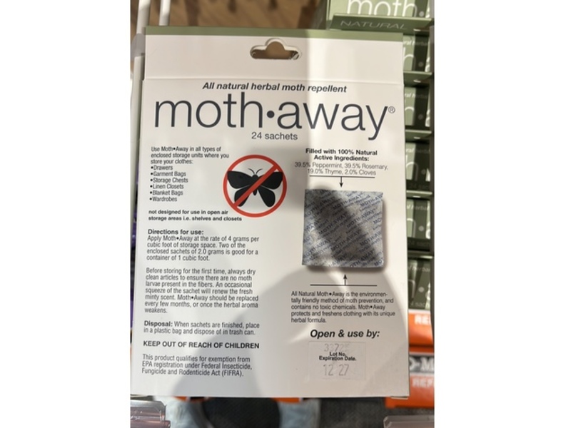 Richards Moth Away Sachets, 24 Counts, 48 g